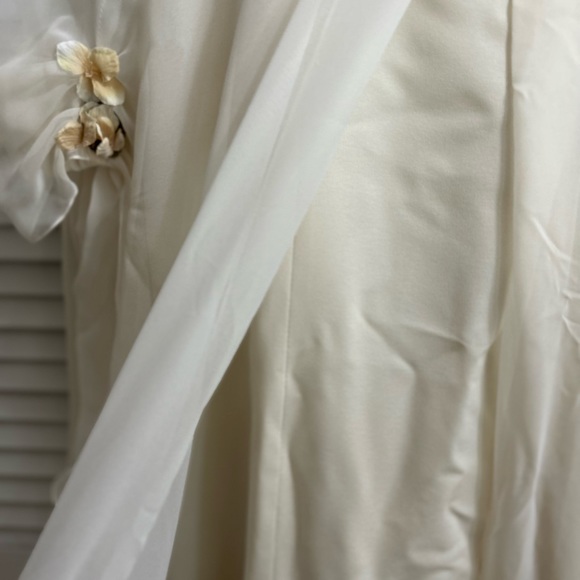 Vintage 2000 Pronovias Wedding Dress - Picture 6 of 9